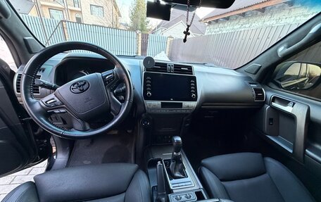 Toyota Land Cruiser Prado 150 рестайлинг 2, 2022 год, 8 500 000 рублей, 8 фотография