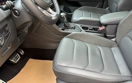 Volkswagen Tiguan II, 2021 год, 1 650 333 рублей, 8 фотография
