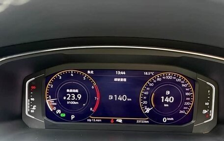 Volkswagen Tiguan II, 2021 год, 1 650 333 рублей, 12 фотография