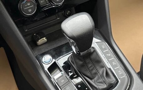 Volkswagen Tiguan II, 2021 год, 1 650 333 рублей, 14 фотография