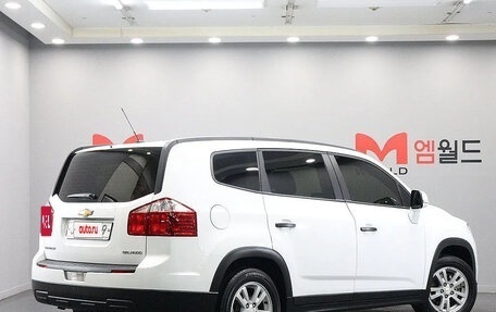 Chevrolet Orlando I, 2016 год, 1 290 000 рублей, 4 фотография