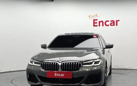 BMW 5 серия, 2023 год, 5 040 000 рублей, 2 фотография
