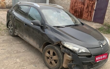 Renault Megane III, 2010 год, 350 000 рублей, 2 фотография