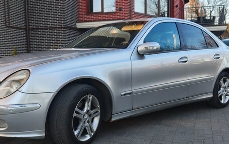 Mercedes-Benz E-Класс, 2002 год, 420 000 рублей, 1 фотография