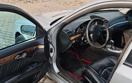 Mercedes-Benz E-Класс, 2002 год, 420 000 рублей, 5 фотография
