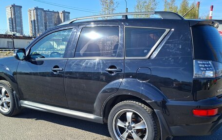 Mitsubishi Outlander III рестайлинг 3, 2011 год, 900 000 рублей, 3 фотография