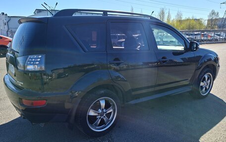 Mitsubishi Outlander III рестайлинг 3, 2011 год, 900 000 рублей, 7 фотография
