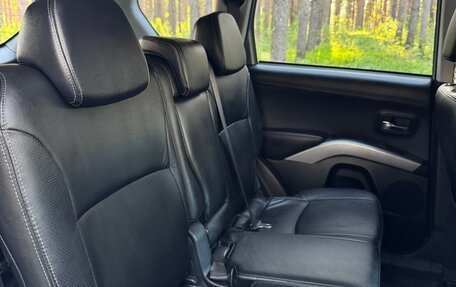 Mitsubishi Outlander III рестайлинг 3, 2011 год, 1 109 000 рублей, 11 фотография