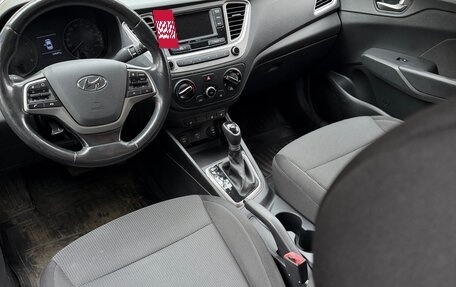 Hyundai Solaris II рестайлинг, 2019 год, 1 250 000 рублей, 4 фотография