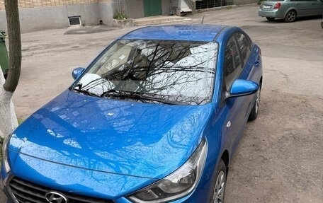 Hyundai Solaris II рестайлинг, 2019 год, 1 250 000 рублей, 3 фотография