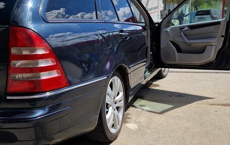 Mercedes-Benz C-Класс, 2002 год, 640 000 рублей, 5 фотография