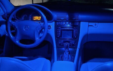 Mercedes-Benz C-Класс, 2002 год, 640 000 рублей, 10 фотография