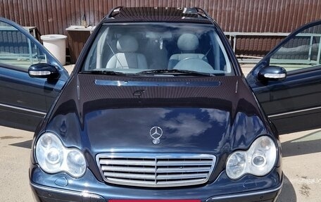 Mercedes-Benz C-Класс, 2002 год, 640 000 рублей, 3 фотография