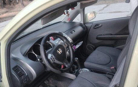 Honda Jazz I рестайлинг, 2005 год, 345 000 рублей, 12 фотография
