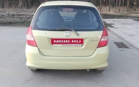Honda Jazz I рестайлинг, 2005 год, 345 000 рублей, 15 фотография