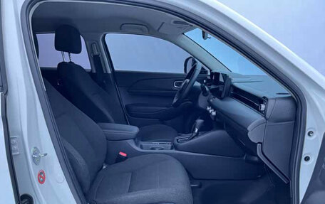 Honda Vezel, 2023 год, 1 750 000 рублей, 12 фотография