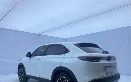 Honda Vezel, 2023 год, 1 750 000 рублей, 4 фотография