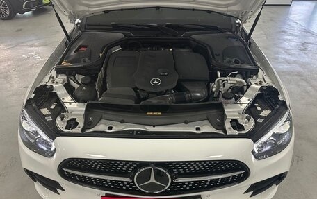 Mercedes-Benz E-Класс, 2023 год, 5 500 000 рублей, 6 фотография