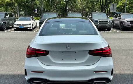 Mercedes-Benz A-Класс, 2022 год, 1 550 000 рублей, 8 фотография