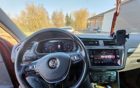 Volkswagen Tiguan II, 2018 год, 2 300 000 рублей, 5 фотография