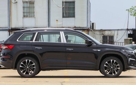 Skoda Kodiaq I, 2025 год, 4 209 500 рублей, 8 фотография