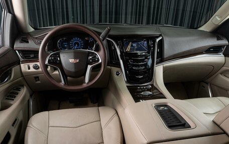 Cadillac Escalade IV, 2016 год, 3 399 000 рублей, 18 фотография
