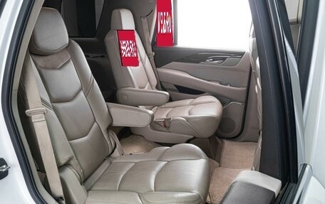 Cadillac Escalade IV, 2016 год, 3 399 000 рублей, 19 фотография