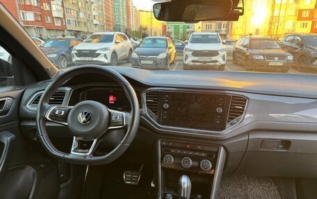 Volkswagen T-Roc I, 2021 год, 2 680 000 рублей, 10 фотография