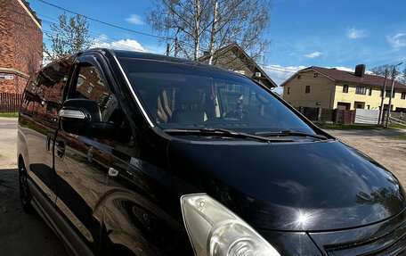 Hyundai Grand Starex Grand Starex I рестайлинг 2, 2010 год, 1 090 000 рублей, 11 фотография