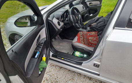Chevrolet Cruze II, 2011 год, 820 000 рублей, 9 фотография