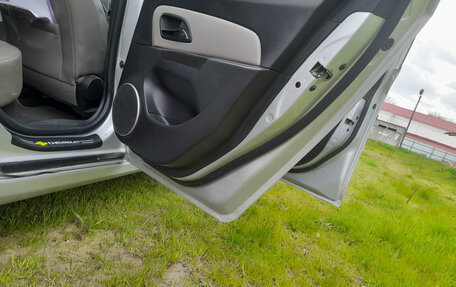 Chevrolet Cruze II, 2011 год, 820 000 рублей, 14 фотография