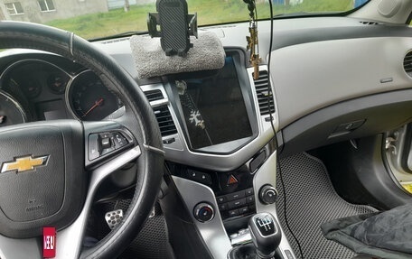 Chevrolet Cruze II, 2011 год, 820 000 рублей, 8 фотография