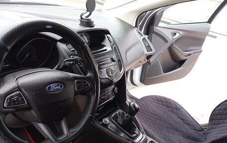 Ford Focus III, 2017 год, 850 000 рублей, 2 фотография