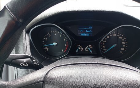 Ford Focus III, 2017 год, 850 000 рублей, 3 фотография