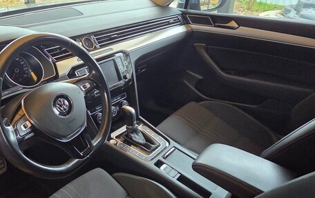 Volkswagen Passat B8 рестайлинг, 2016 год, 2 400 000 рублей, 6 фотография