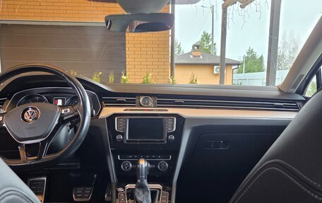 Volkswagen Passat B8 рестайлинг, 2016 год, 2 400 000 рублей, 7 фотография