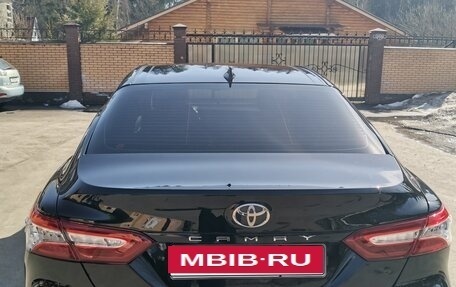 Toyota Camry, 2020 год, 3 000 000 рублей, 6 фотография