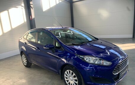 Ford Fiesta, 2015 год, 950 000 рублей, 3 фотография
