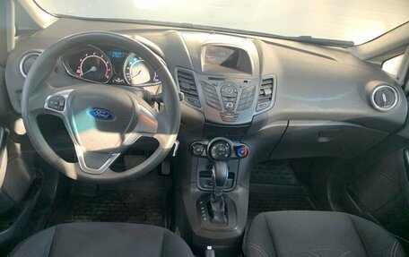 Ford Fiesta, 2015 год, 950 000 рублей, 11 фотография