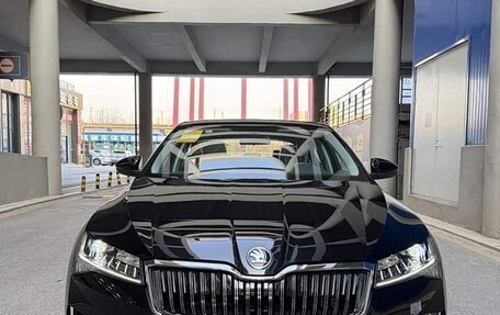 Skoda Superb III рестайлинг, 2026 год, 2 683 000 рублей, 2 фотография