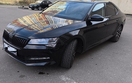 Skoda Superb III рестайлинг, 2025 год, 3 999 000 рублей, 2 фотография