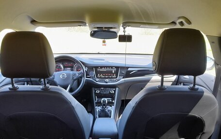 Opel Astra K, 2019 год, 1 290 000 рублей, 13 фотография