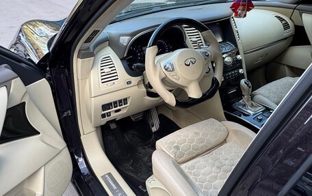 Infiniti FX II, 2011 год, 1 850 000 рублей, 3 фотография