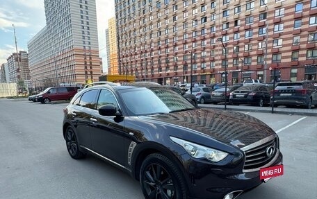 Infiniti FX II, 2011 год, 1 850 000 рублей, 11 фотография