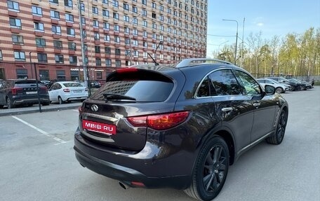 Infiniti FX II, 2011 год, 1 850 000 рублей, 16 фотография