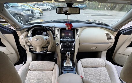 Infiniti FX II, 2011 год, 1 850 000 рублей, 27 фотография