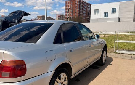 Audi A4, 1996 год, 280 000 рублей, 2 фотография