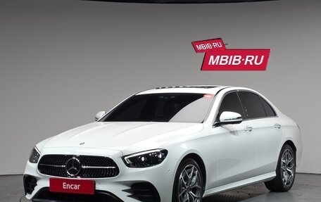 Mercedes-Benz E-Класс, 2023 год, 4 930 000 рублей, 1 фотография