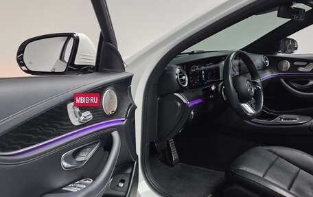 Mercedes-Benz E-Класс, 2023 год, 4 930 000 рублей, 13 фотография