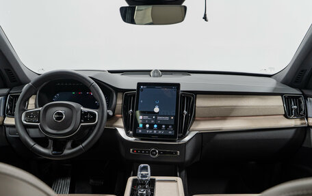 Volvo XC90 II рестайлинг, 2025 год, 10 690 000 рублей, 15 фотография